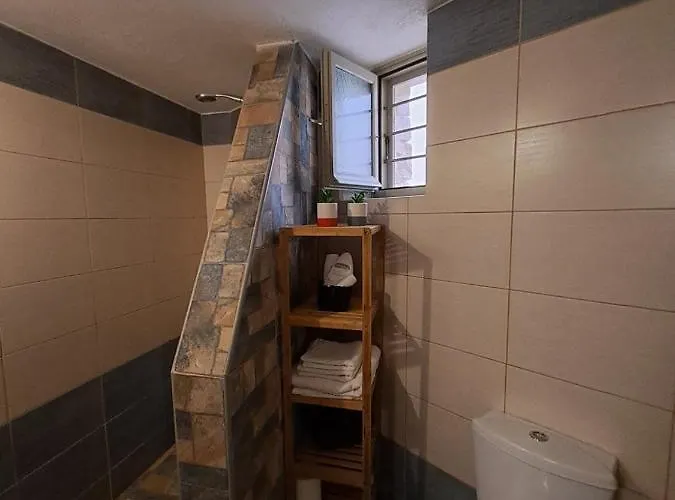 Дом отдыха Poudas House