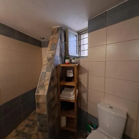Сasa de vacaciones Poudas House